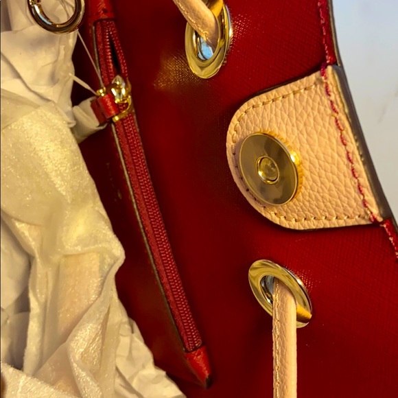 COPY - Kate Spade Large Bucket Bag - Picture 5 of 8